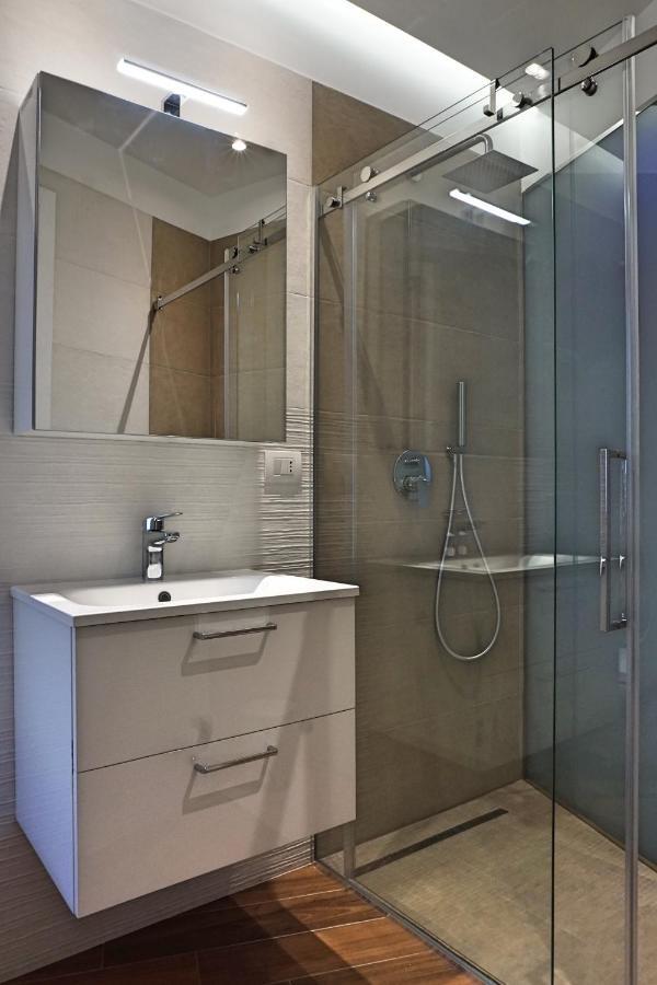 Sevi Modern Stay Бари Екстериор снимка